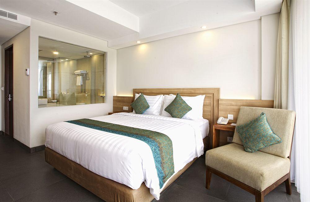 Paragon Hotel Seminyak מראה חיצוני תמונה