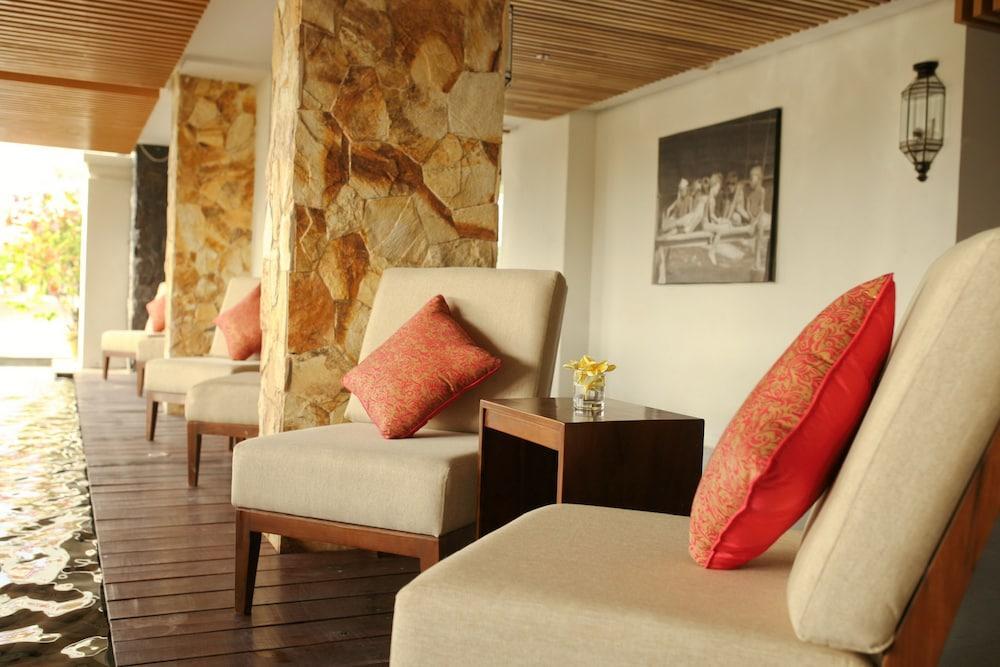 Paragon Hotel Seminyak מראה חיצוני תמונה