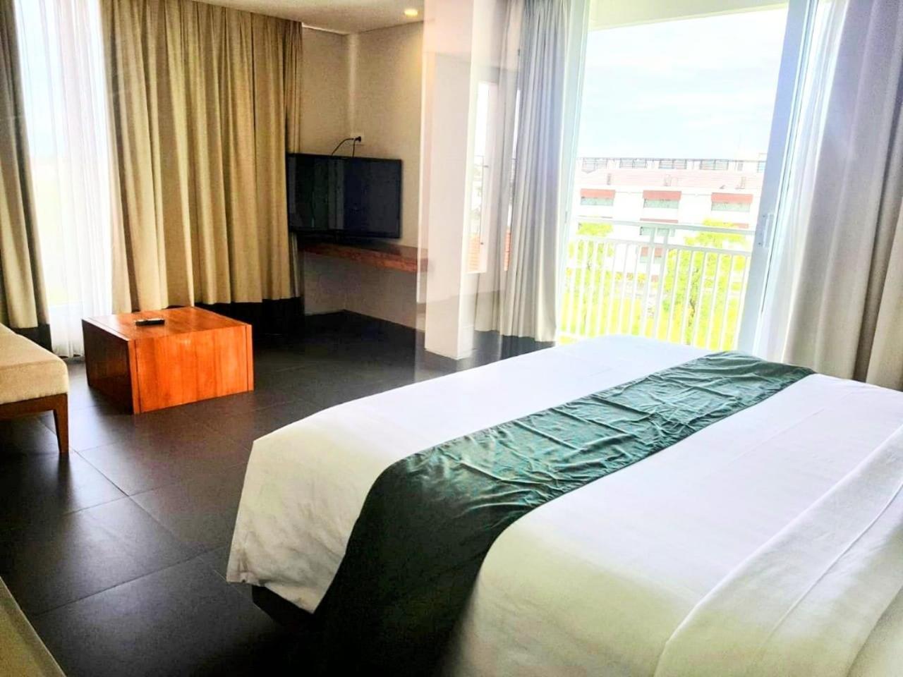 Paragon Hotel Seminyak מראה חיצוני תמונה