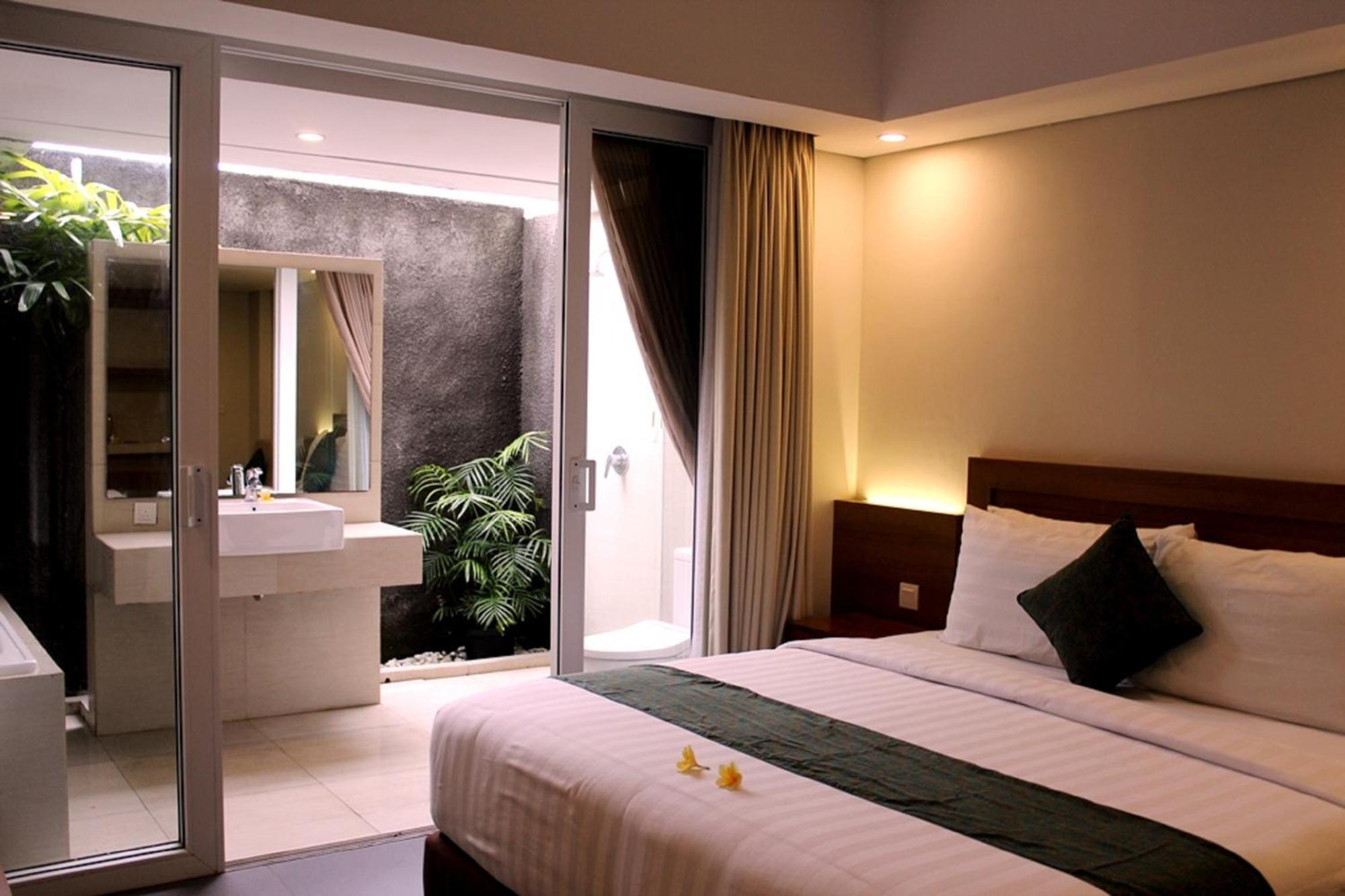 Paragon Hotel Seminyak מראה חיצוני תמונה